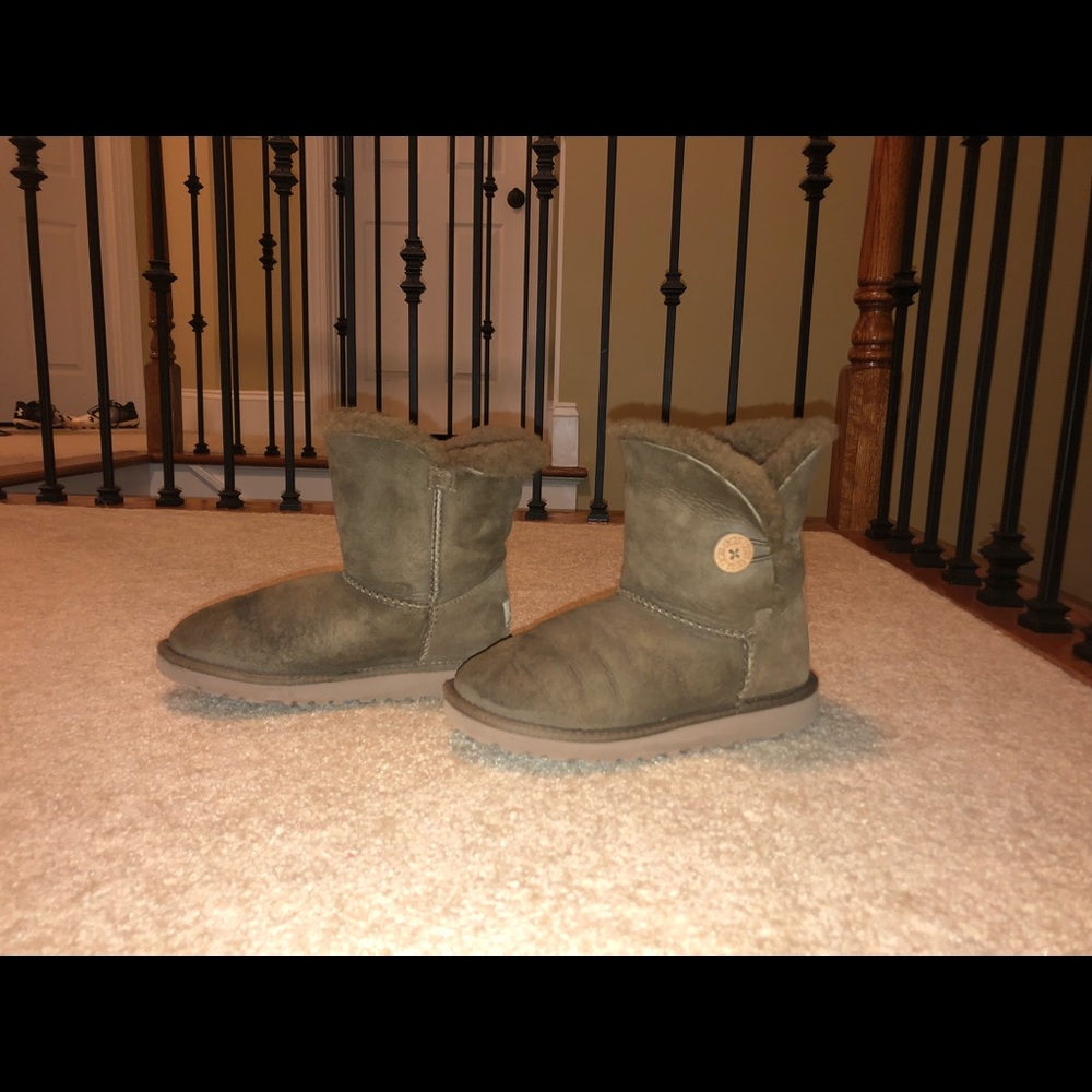 Ugg Boots Australia - Picture 1 of 5